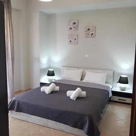 Apartment Luxury 2 Nea Poteidaia